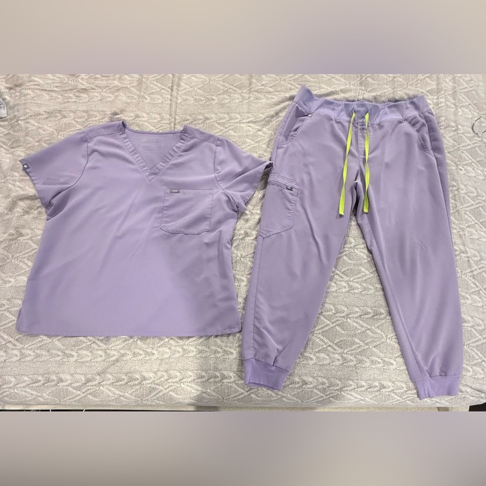 Figs Scrub Set